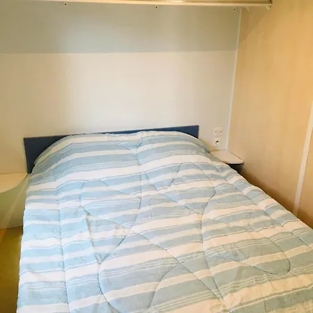 Mobil-home Avec Grand Jardin