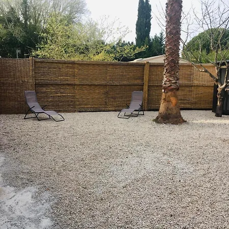 Mobil-home Avec Grand Jardin *