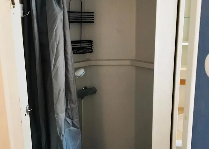Mobil-home Avec Grand Jardin * Sérignan