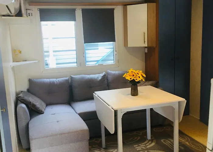 Casa de Férias Mobil-home Avec Grand Jardin Sérignan