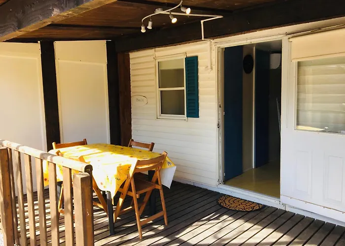 Mobil-home Avec Grand Jardin Casa de Férias *