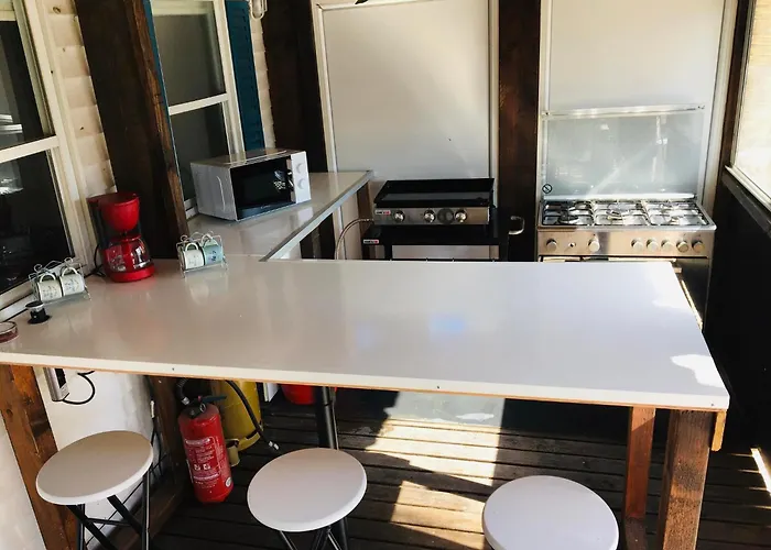 Mobil-home Avec Grand Jardin Casa de Férias *